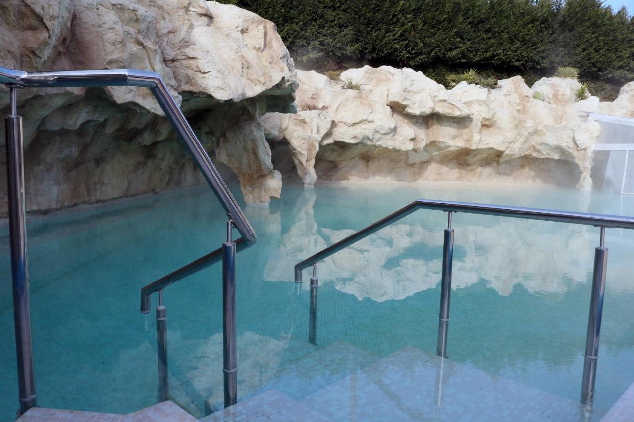 Virginia Resort & Spa - Adults Only Monteforte Irpino Exterior photo